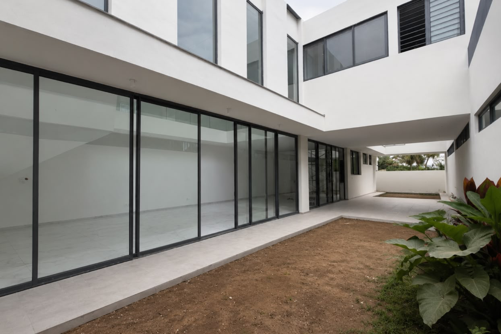 VILLA JAY T7