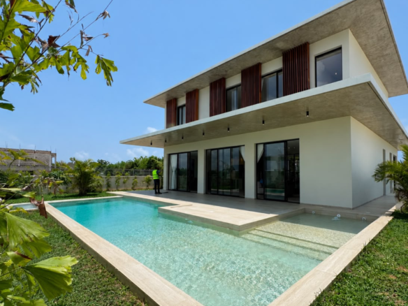 VILLA VICENNIA T5